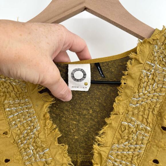 Anthropologie Akemi + Kin Cadiz Top Size XS Gold Yellow Embroidered Eyelet Boho - Picture 13 of 16